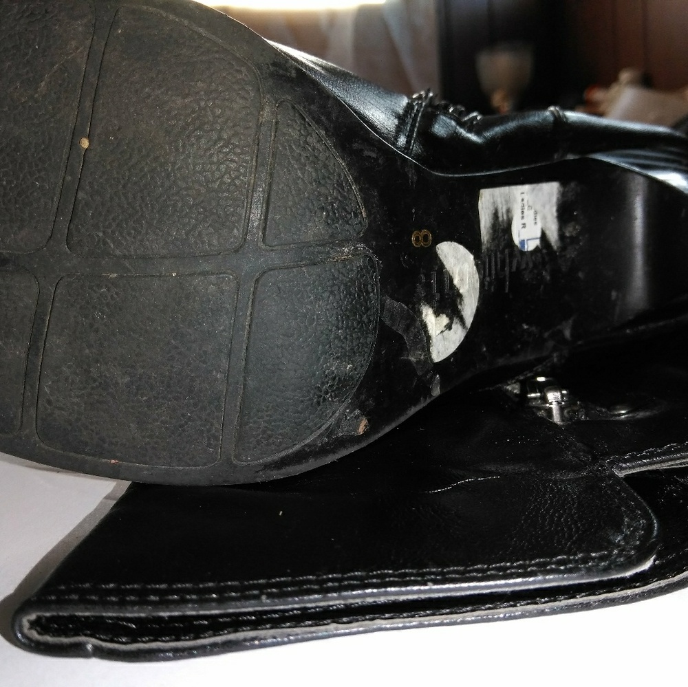 NWOT White Mountain Heeled Boots - Picture 3 of 4